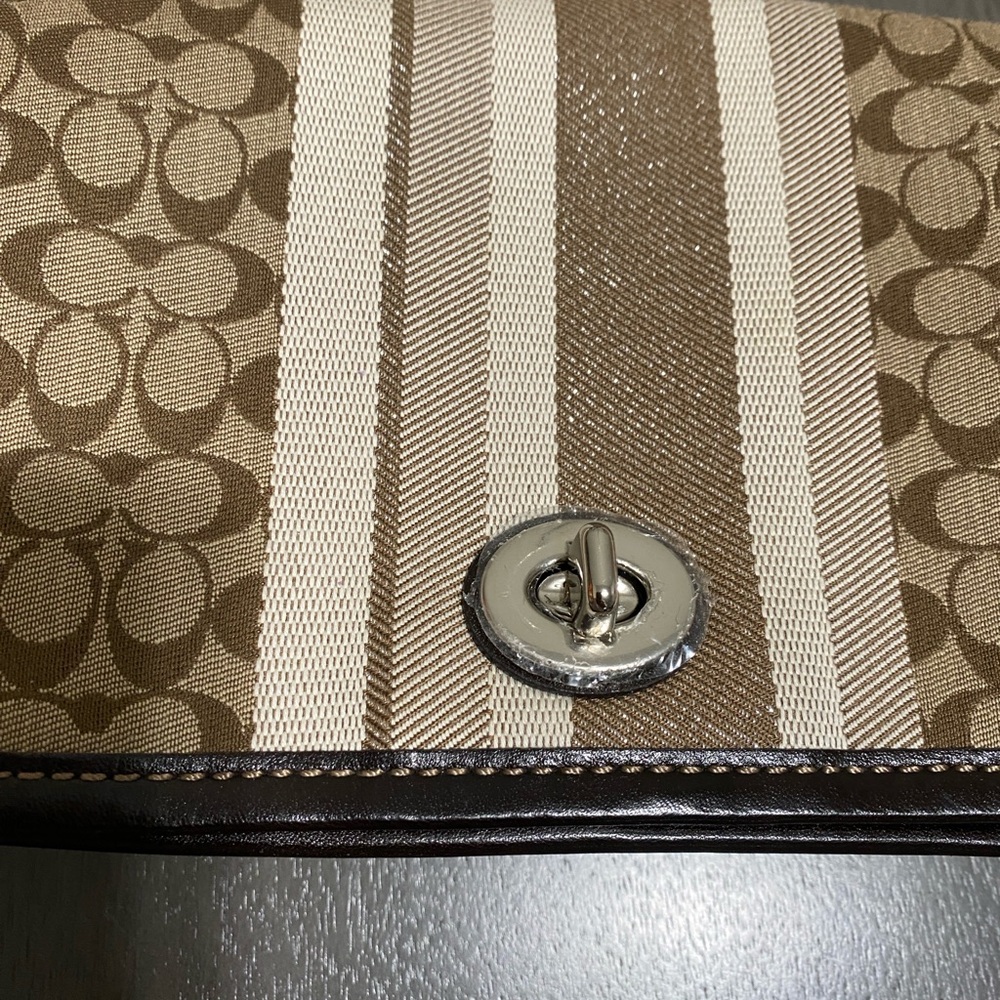Coach Signature Cross Body Penny Stripe Bag 19919 NWOT - Picture 2 of 8